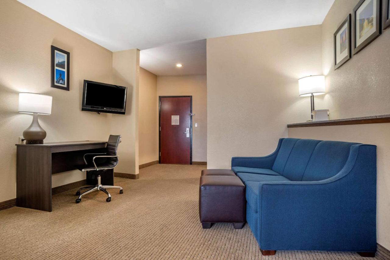 Comfort Suites Mobile West/Tillmans Corner Bagian luar foto